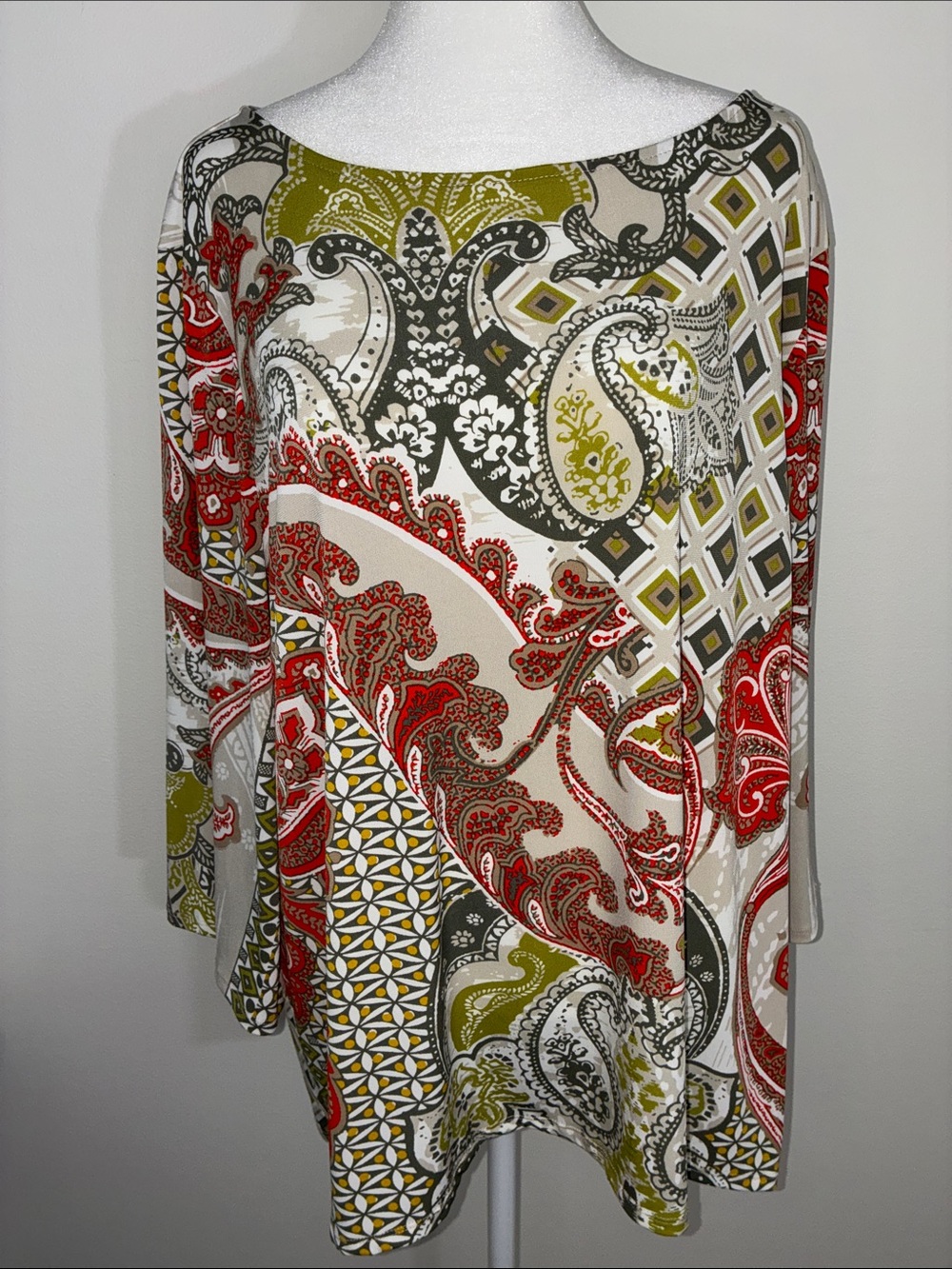Chico’sWomen’s Neutral & Red/Green Paisley Print Tunic Top 3